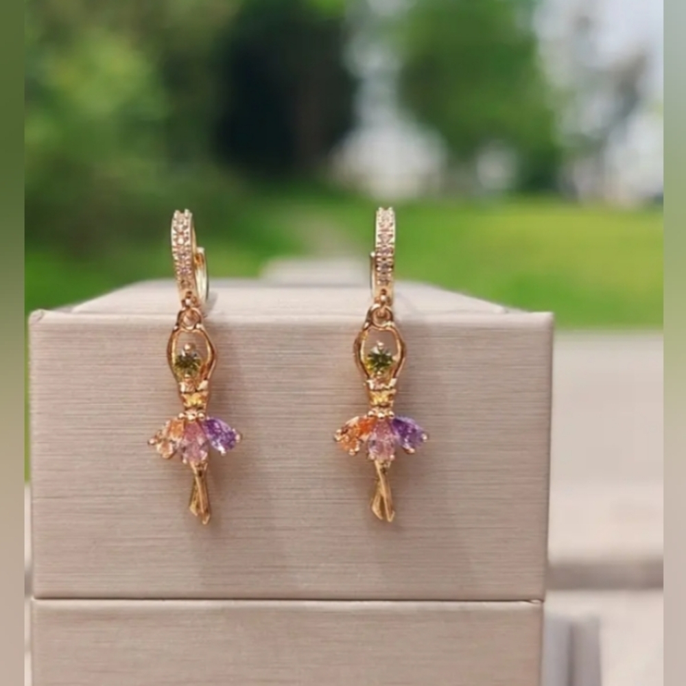 ♥️A Individually $10 Or Bundle 4/$20 Dainty Gold Ballerina Earrings 💛 - Picture 5 of 7
